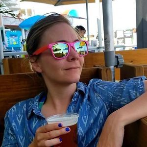 Meet your Posher, Lauren